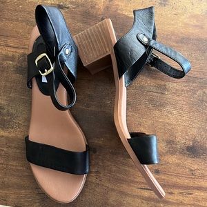 Steve Madden stacked heel sandal